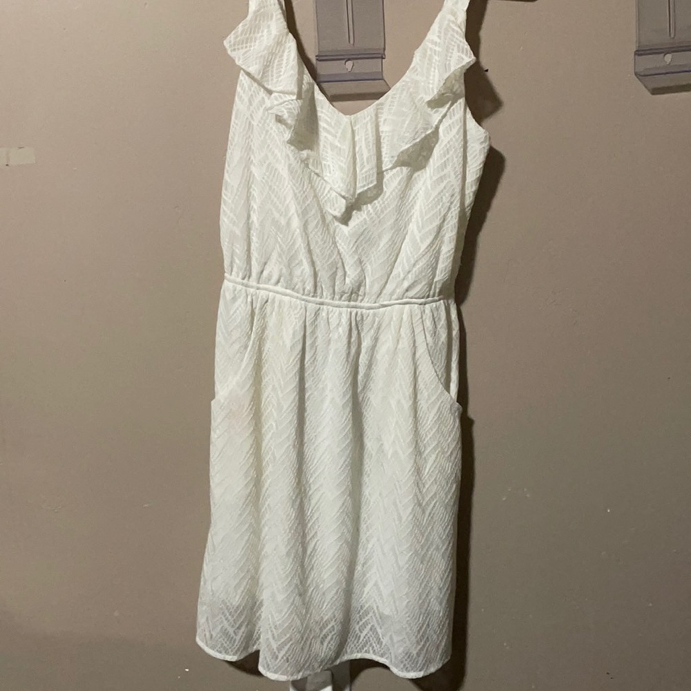 Cute shirt white dress.